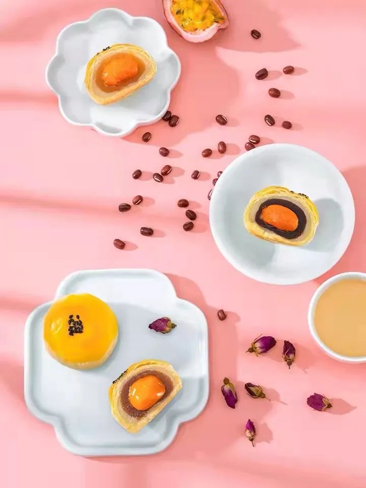 許以“新”愿丨華美流心蛋黃酥，來嘗！