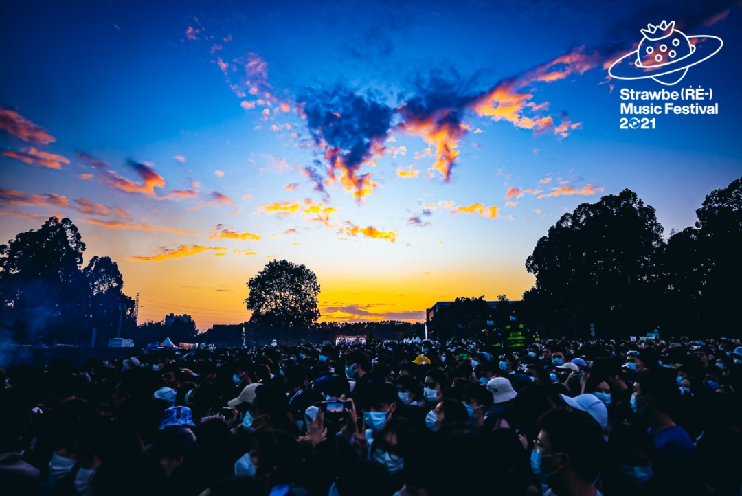 愛，不散場。